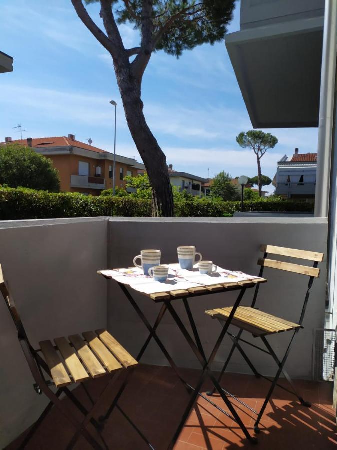 Beach House, 300 M Dal Mare, Marina Di Massa Exterior photo
